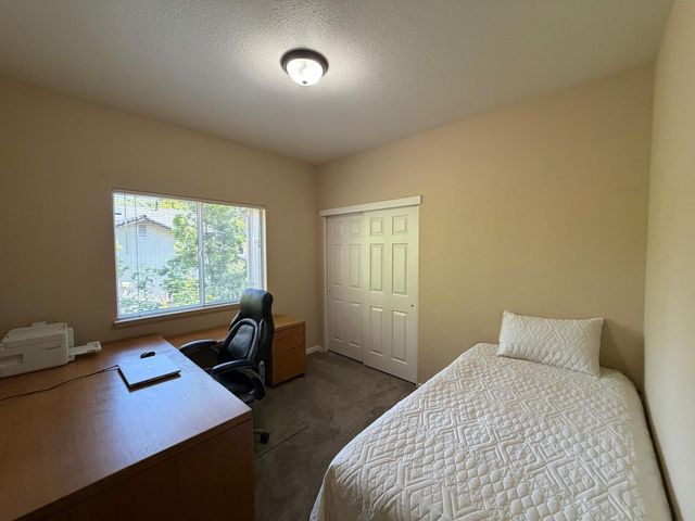 1484 Radcliffe Way, Auburn, CA 95603