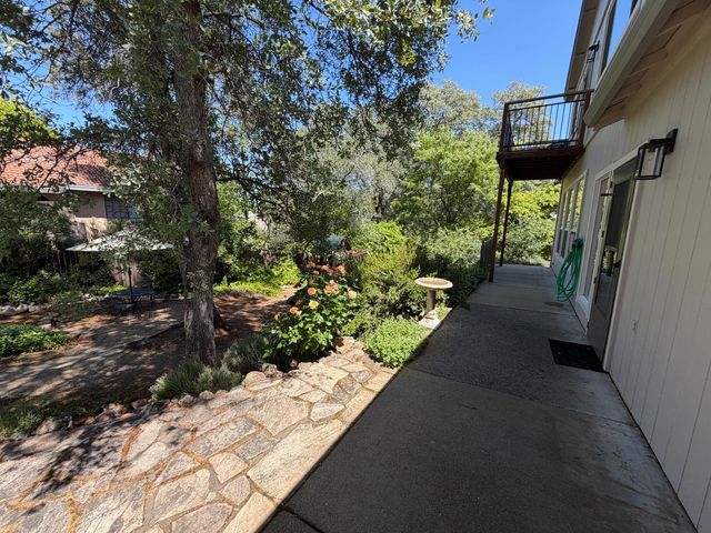 1484 Radcliffe Way, Auburn, CA 95603
