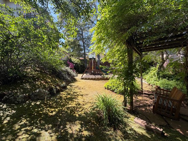 1484 Radcliffe Way, Auburn, CA 95603