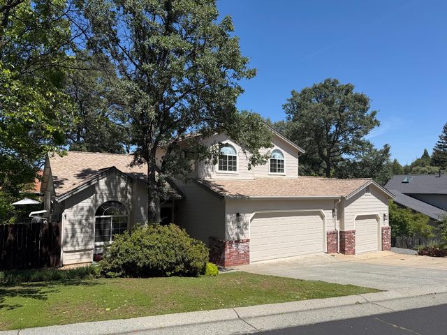 1484 Radcliffe Way, Auburn, CA 95603