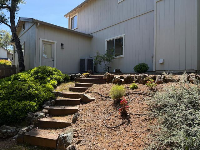 1484 Radcliffe Way, Auburn, CA 95603