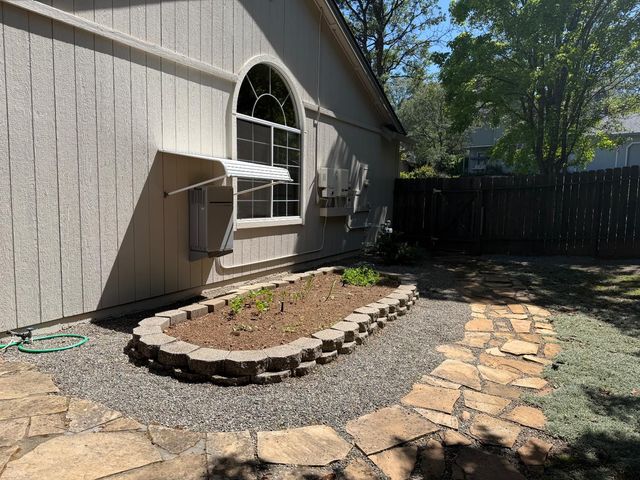 1484 Radcliffe Way, Auburn, CA 95603