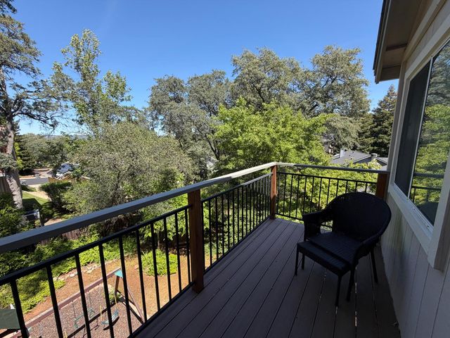 1484 Radcliffe Way, Auburn, CA 95603