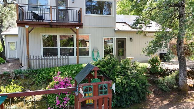 1484 Radcliffe Way, Auburn, CA 95603