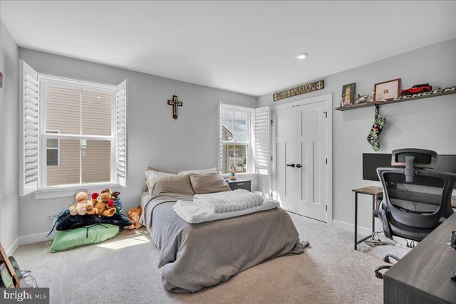 104 PRESLEY WAY, Williamstown, NJ 08094