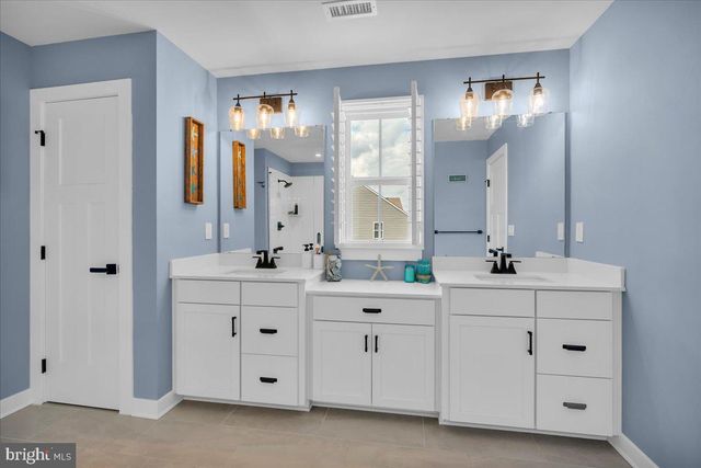 104 PRESLEY WAY, Williamstown, NJ 08094