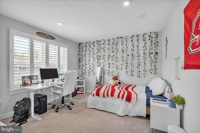 104 PRESLEY WAY, Williamstown, NJ 08094