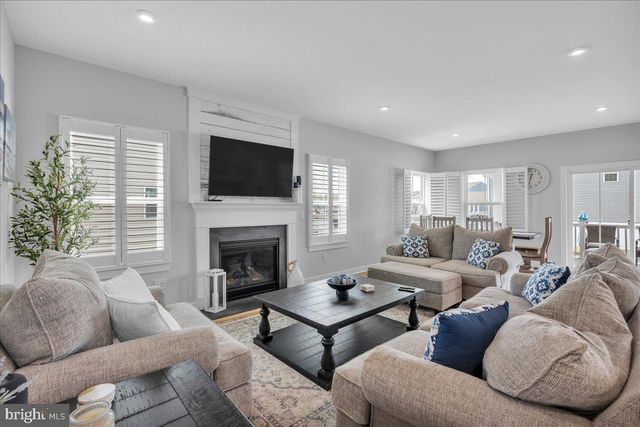 104 PRESLEY WAY, Williamstown, NJ 08094