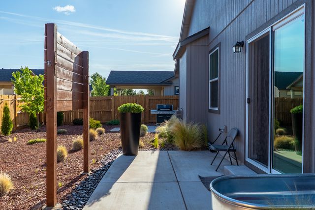 3646 SW Obsidian Place, Redmond, OR 97756