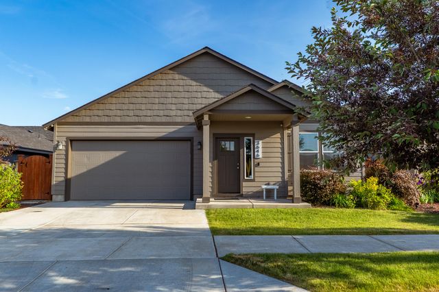 3646 SW Obsidian Place, Redmond, OR 97756
