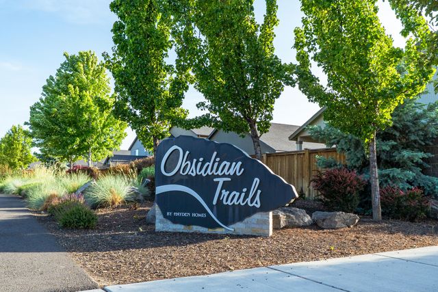3646 SW Obsidian Place, Redmond, OR 97756