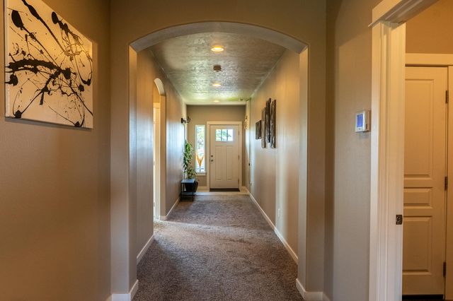 3646 SW Obsidian Place, Redmond, OR 97756