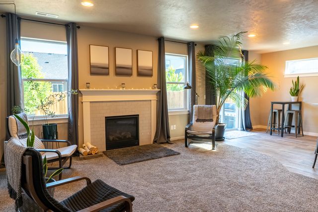 3646 SW Obsidian Place, Redmond, OR 97756