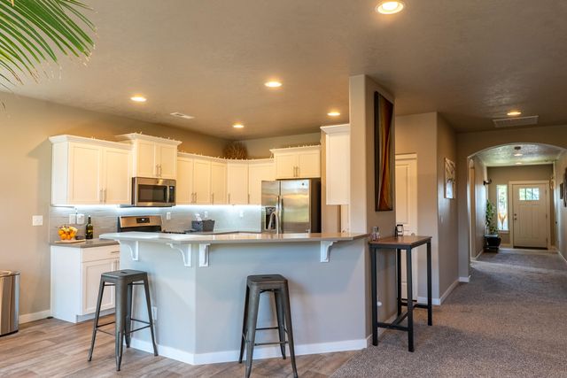 3646 SW Obsidian Place, Redmond, OR 97756