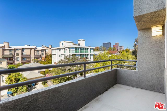 1626 Malcolm Avenue 102, Los Angeles, CA 90024