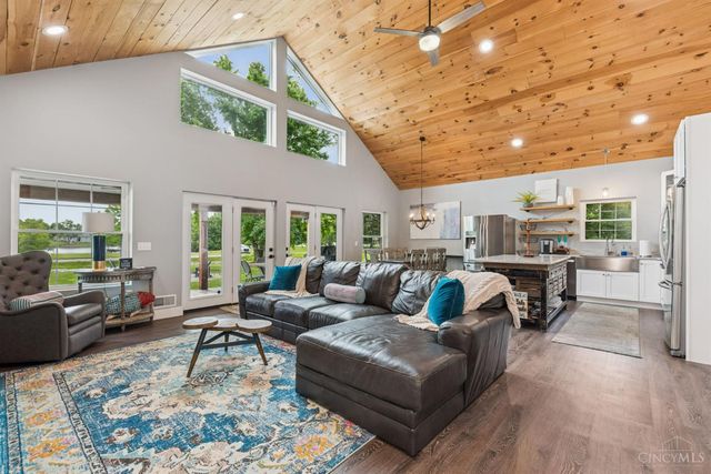 559 Waynoka Drive, Franklin Twp, OH 45171