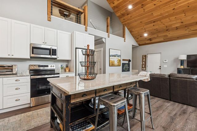 559 Waynoka Drive, Franklin Twp, OH 45171