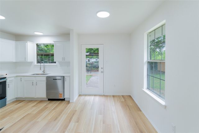 10309 Casnett Drive, Dallas, TX 75217