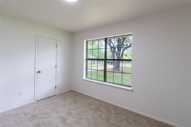 10309 Casnett Drive, Dallas, TX 75217