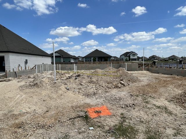 3723 Moru Oak Drive, Seguin, TX 78155