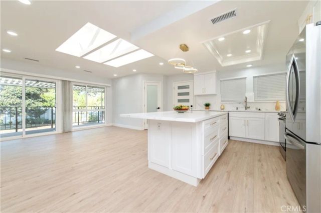 2112 Via Puerta N, Laguna Woods, CA 92637