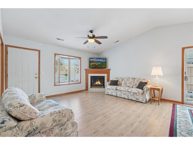 2208 Cattail Way, Hudson, WI 54016