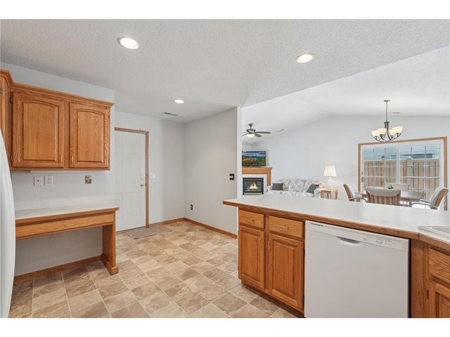2208 Cattail Way, Hudson, WI 54016