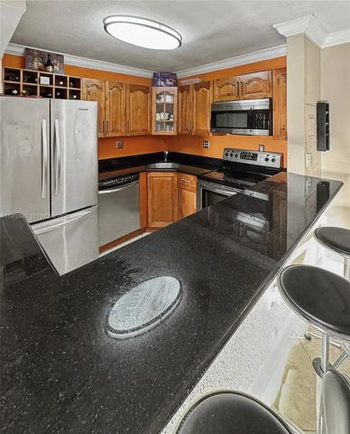 9417 SW 76th Street X36, Miami, FL 33173