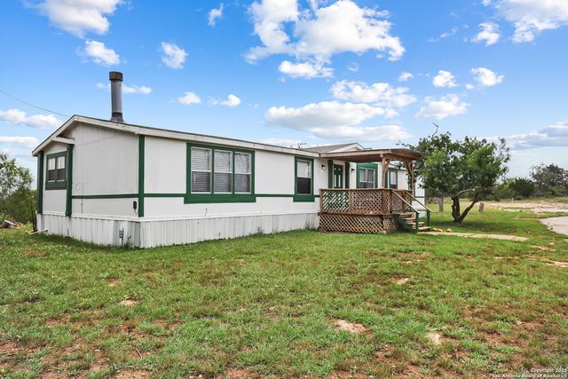 154 Oak Lawn, Bandera, TX 78003