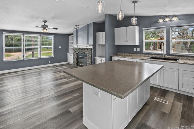 154 Oak Lawn, Bandera, TX 78003