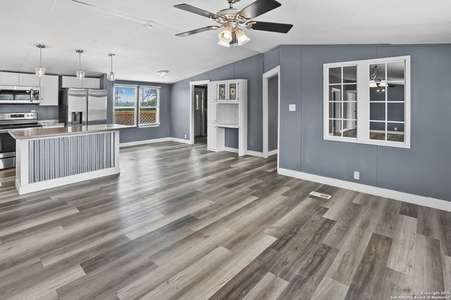 154 Oak Lawn, Bandera, TX 78003