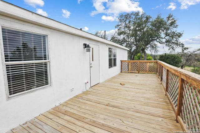 154 Oak Lawn, Bandera, TX 78003