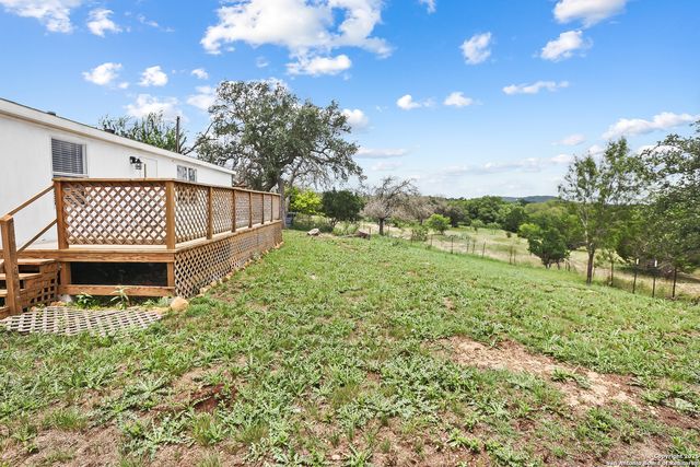 154 Oak Lawn, Bandera, TX 78003