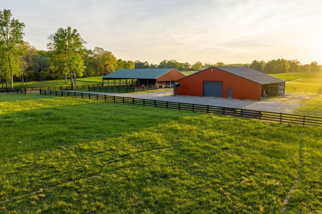 2925 Old Clarksville Pike, Ashland City, TN 37015