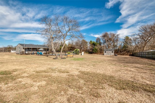 208 Catawba Road, Waxahachie, TX 75165