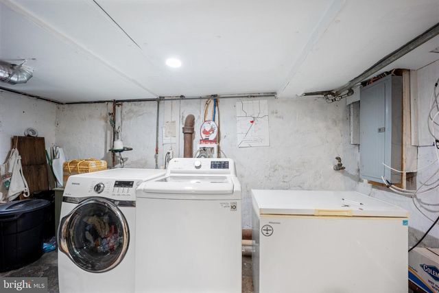 320 N CROWN ST, Morrisville, PA 19067