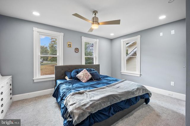 320 N CROWN ST, Morrisville, PA 19067