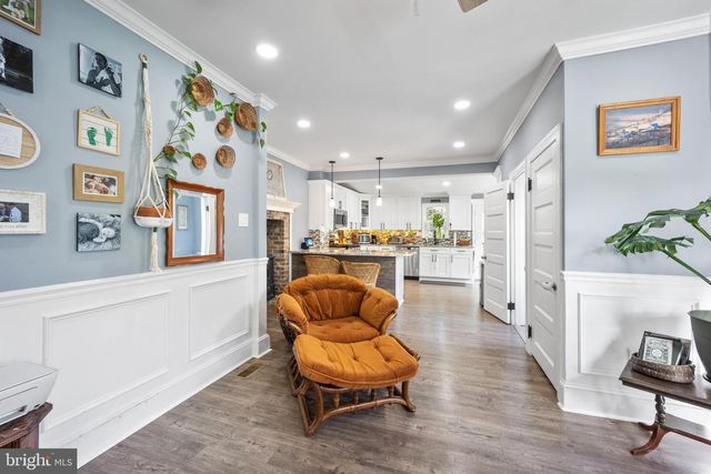 320 N CROWN ST, Morrisville, PA 19067