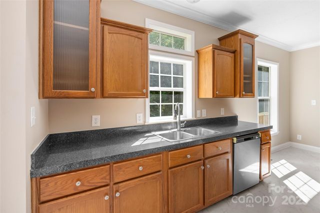 47 Red Valley Road, Penrose, NC 28766