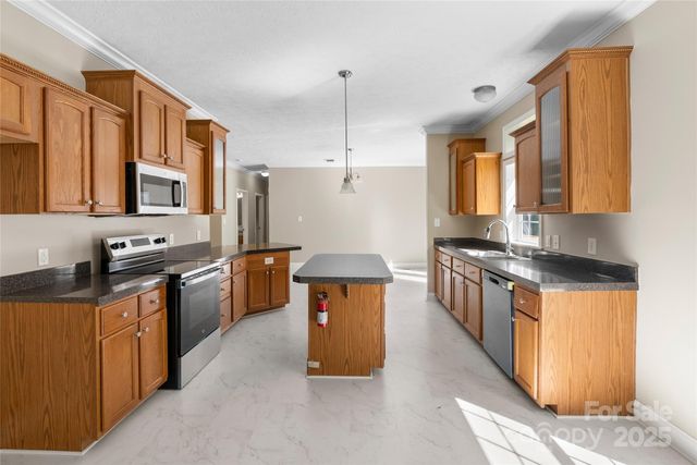 47 Red Valley Road, Penrose, NC 28766