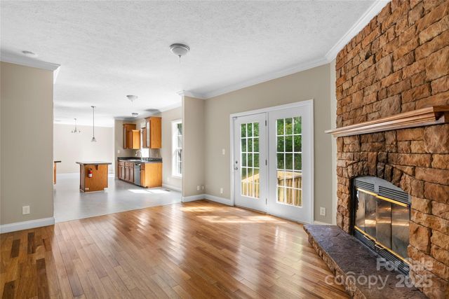 47 Red Valley Road, Penrose, NC 28766