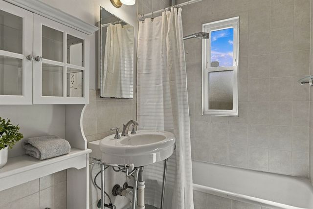 5 Haskell Street 43, Cambridge, MA 02140
