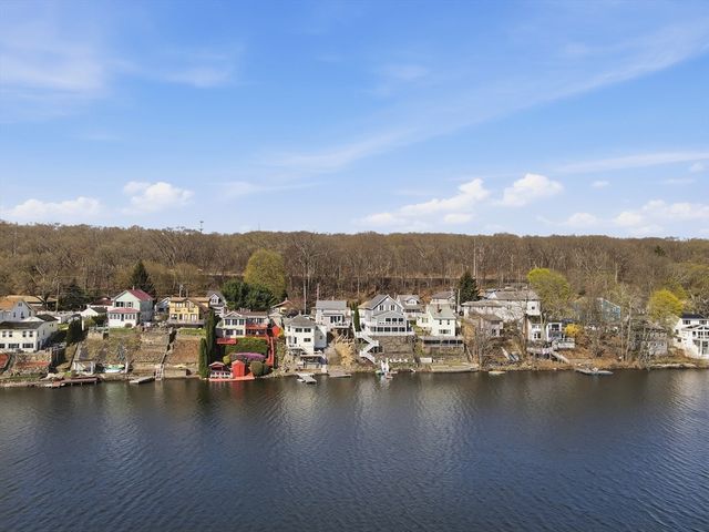 411B Lake Avenue, Worcester, MA 01604