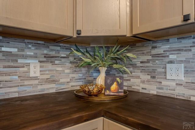 1327 Terry Cir, Pueblo, CO 81005