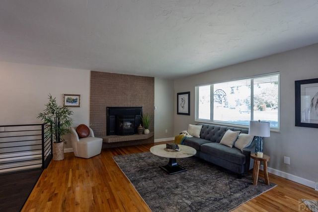 1327 Terry Cir, Pueblo, CO 81005
