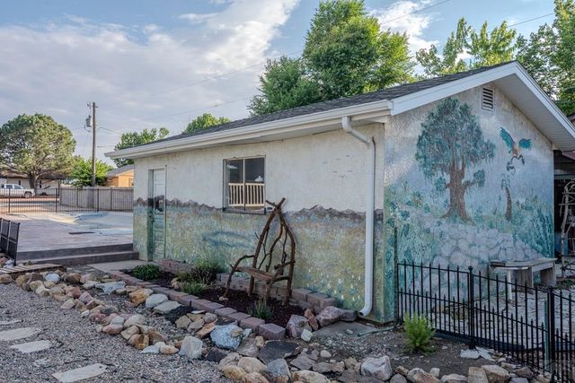 1327 Terry Cir, Pueblo, CO 81005