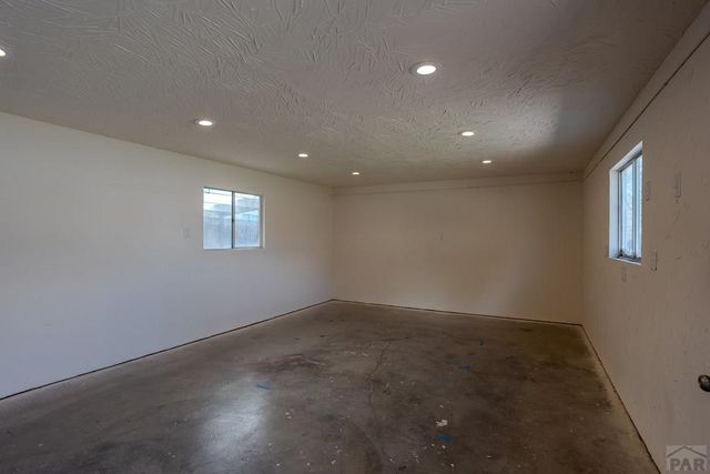 1327 Terry Cir, Pueblo, CO 81005