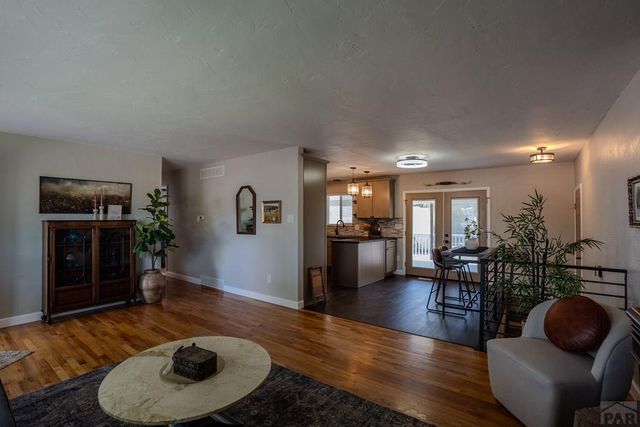 1327 Terry Cir, Pueblo, CO 81005