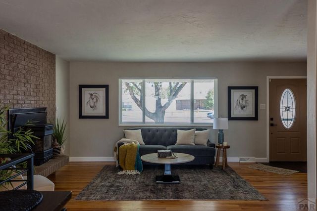 1327 Terry Cir, Pueblo, CO 81005