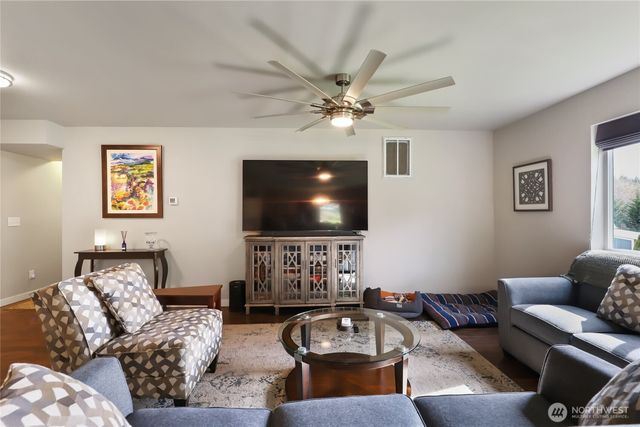 1332 Bulman Road SE, Port Orchard, WA 98366